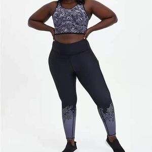 Torrid Black Purple Floral Full Length Active Legging Size 1/Large/12 NWT